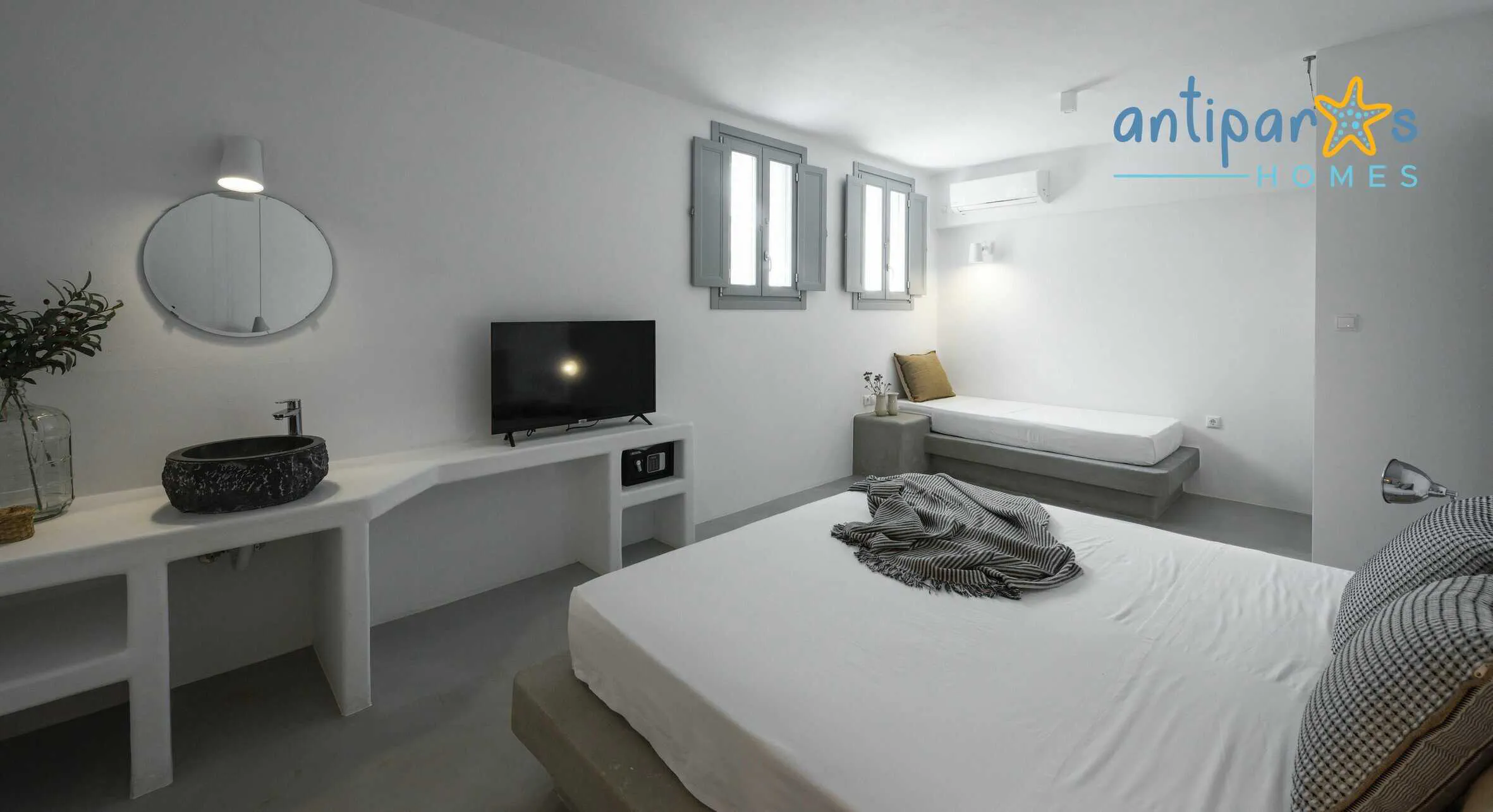 House view - Unit B exterior