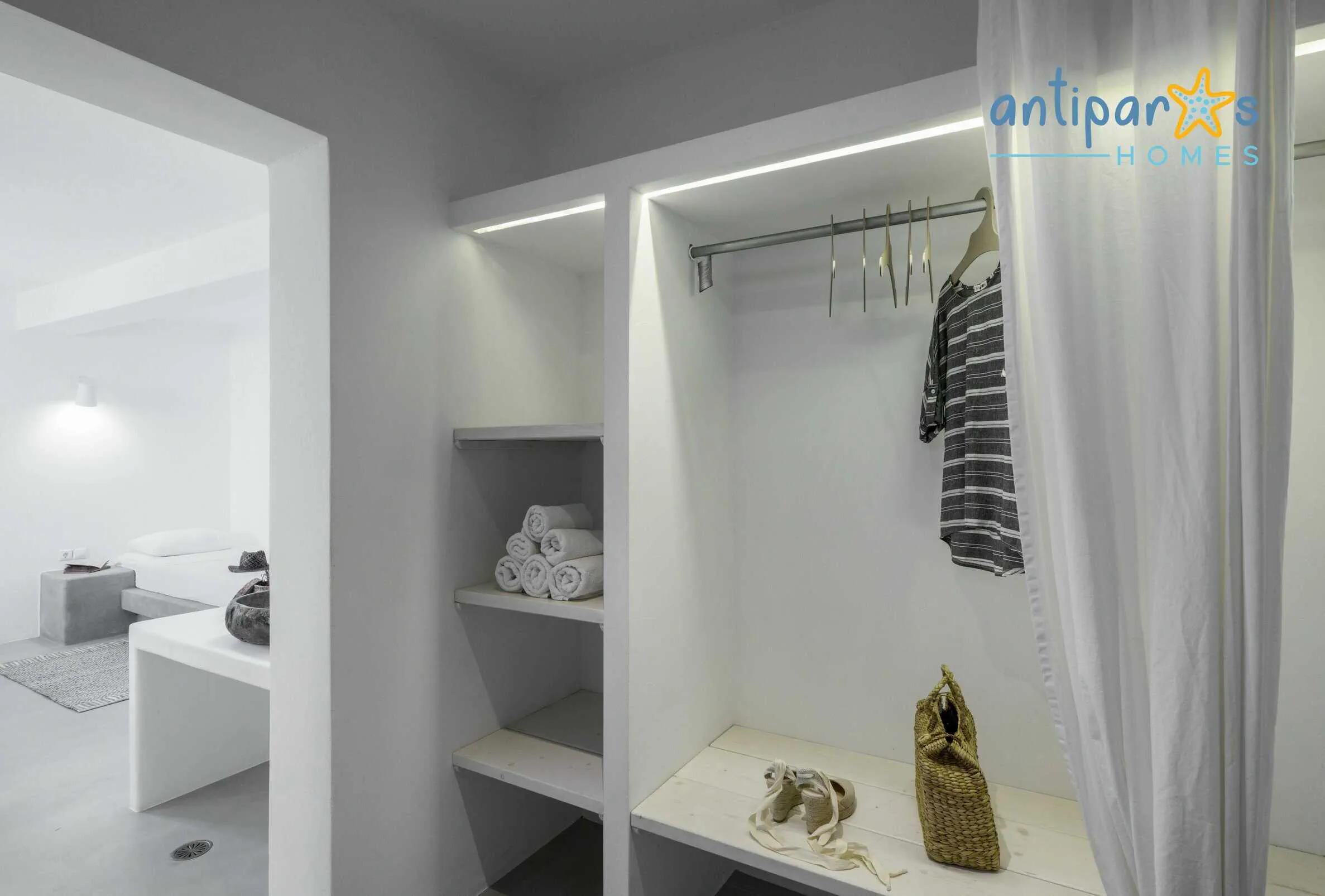 House view - Unit B exterior