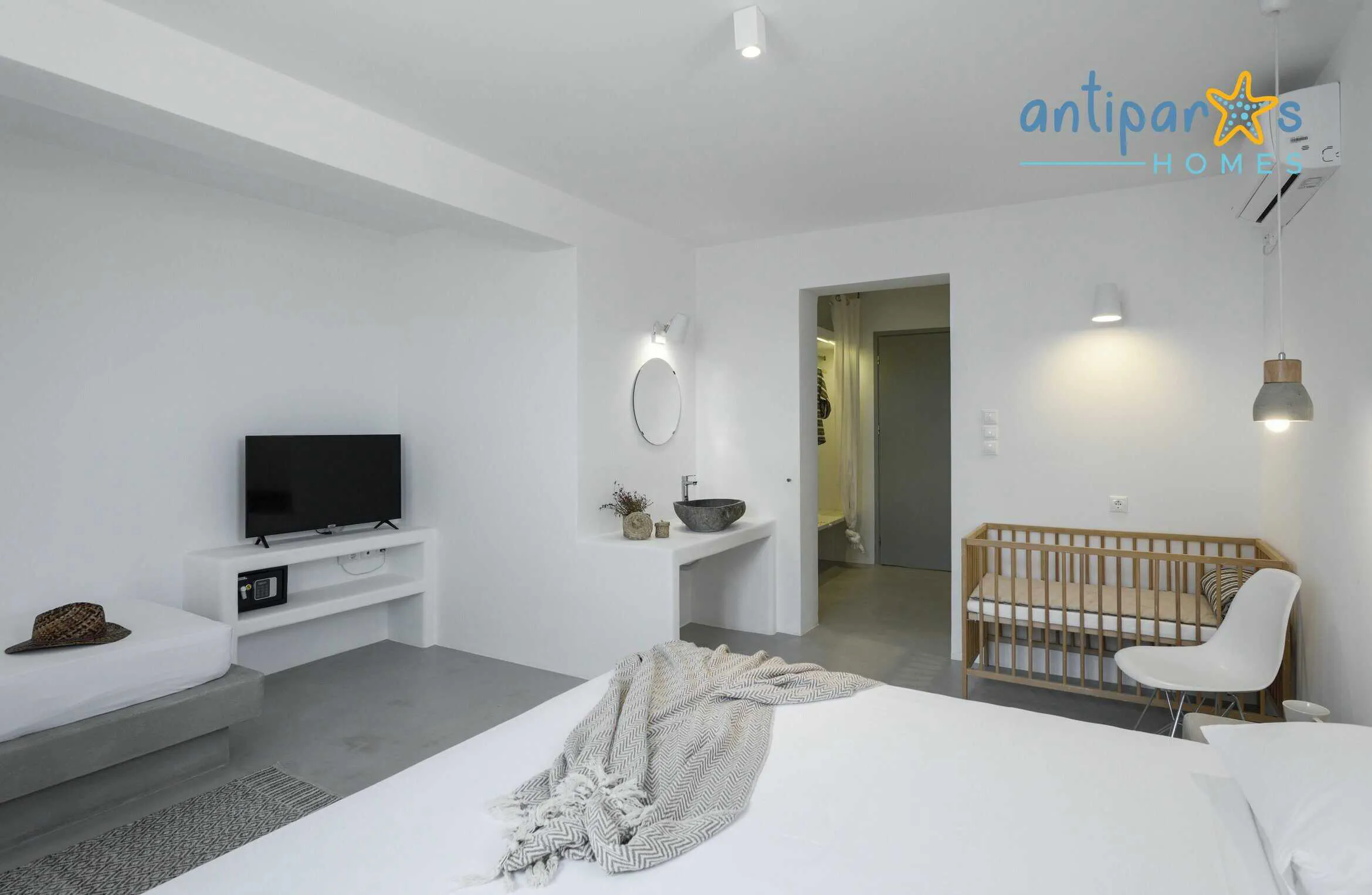 House view - Unit B exterior