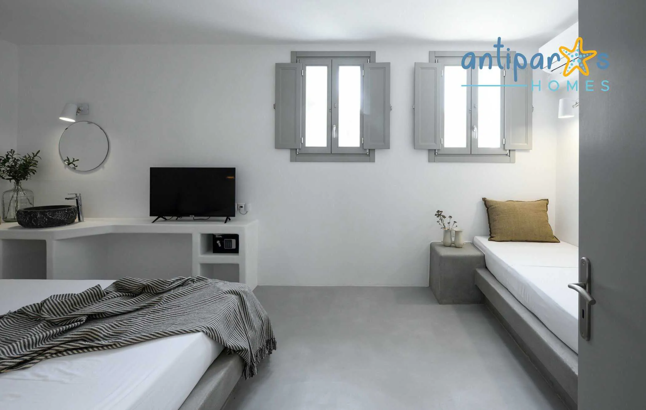 House view - Unit B exterior