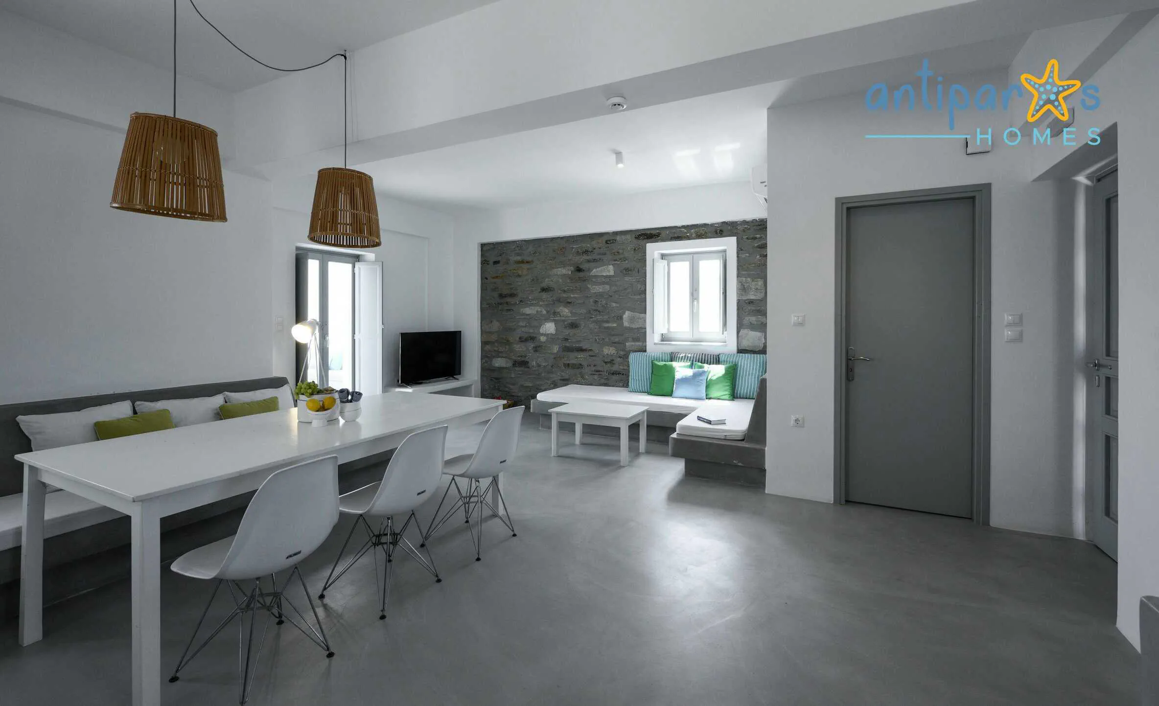 House view - Unit B exterior