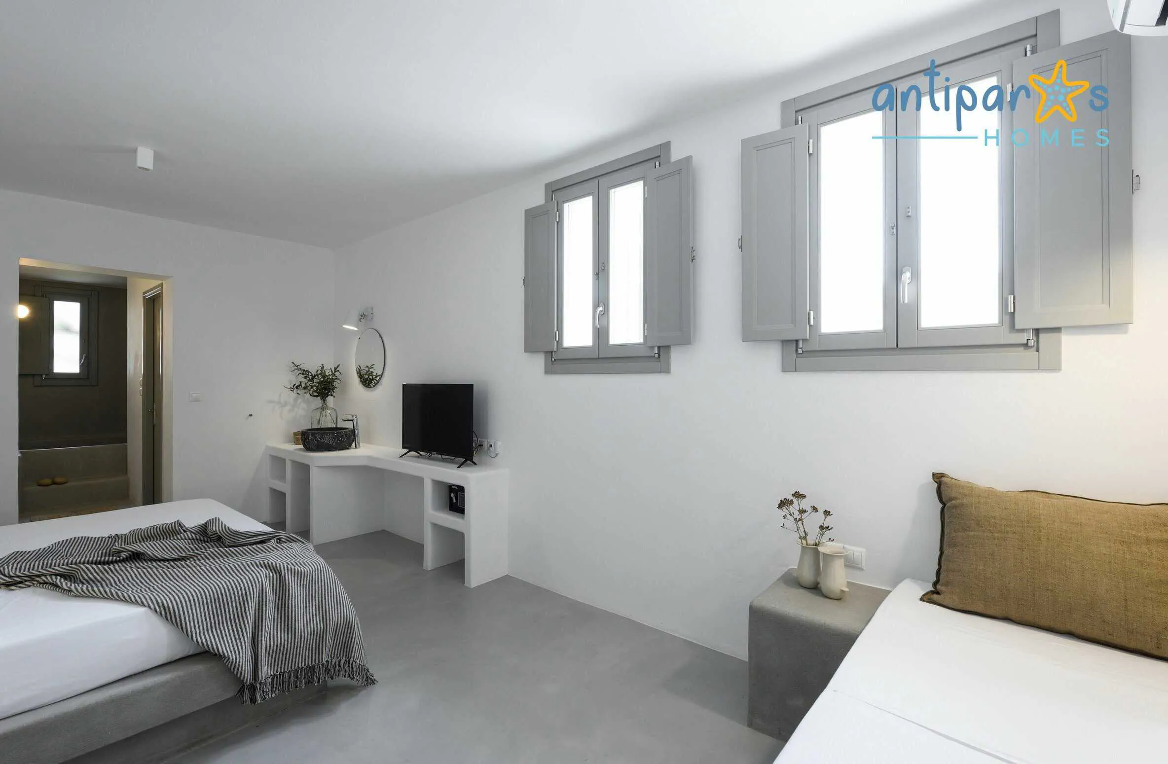 House view - Unit B exterior