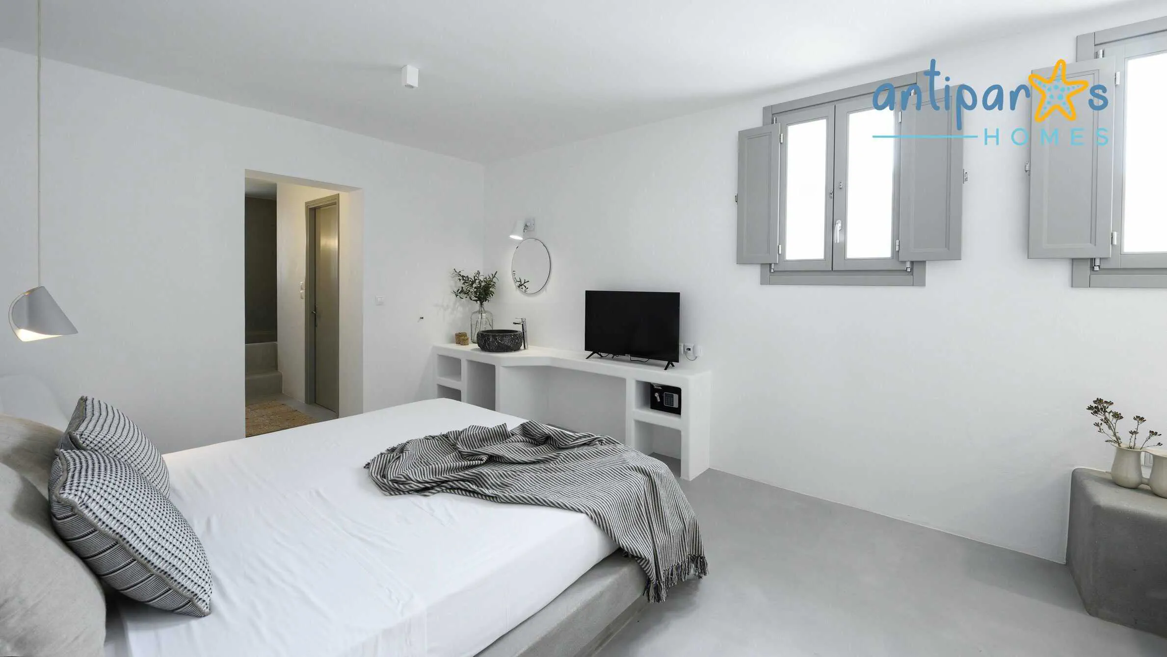 House view - Unit B exterior