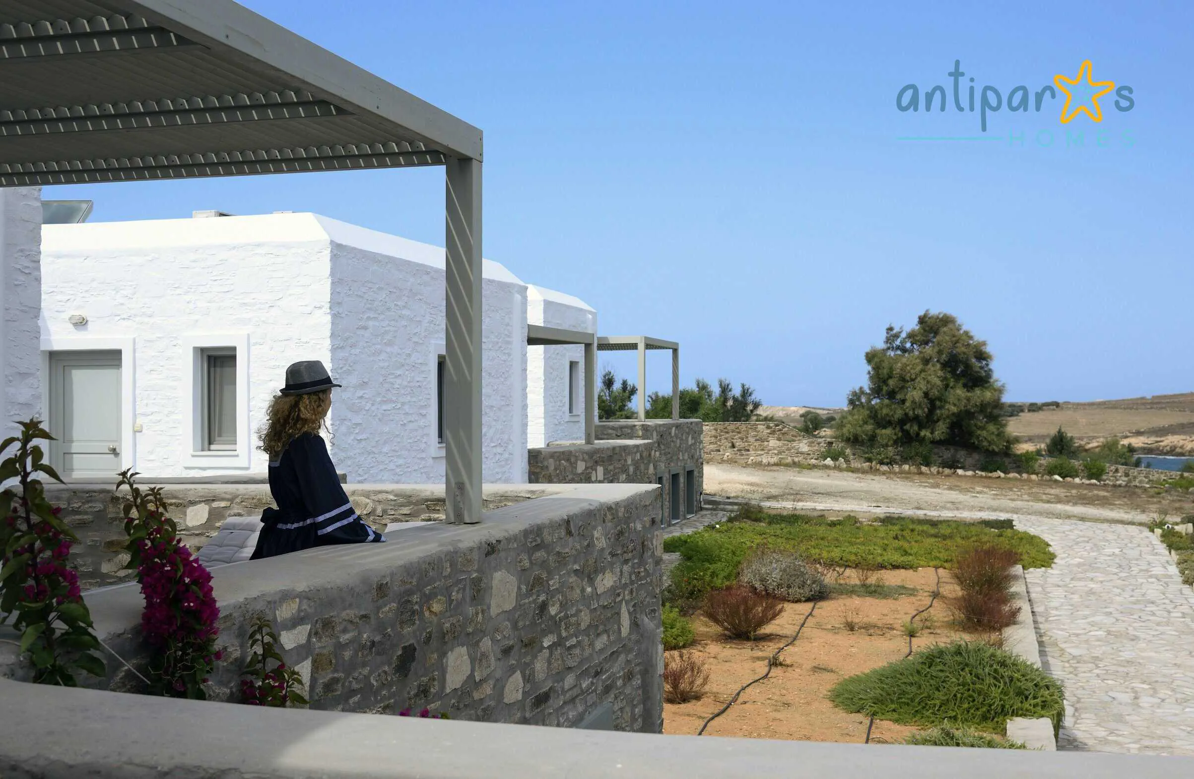 House view - Unit B exterior