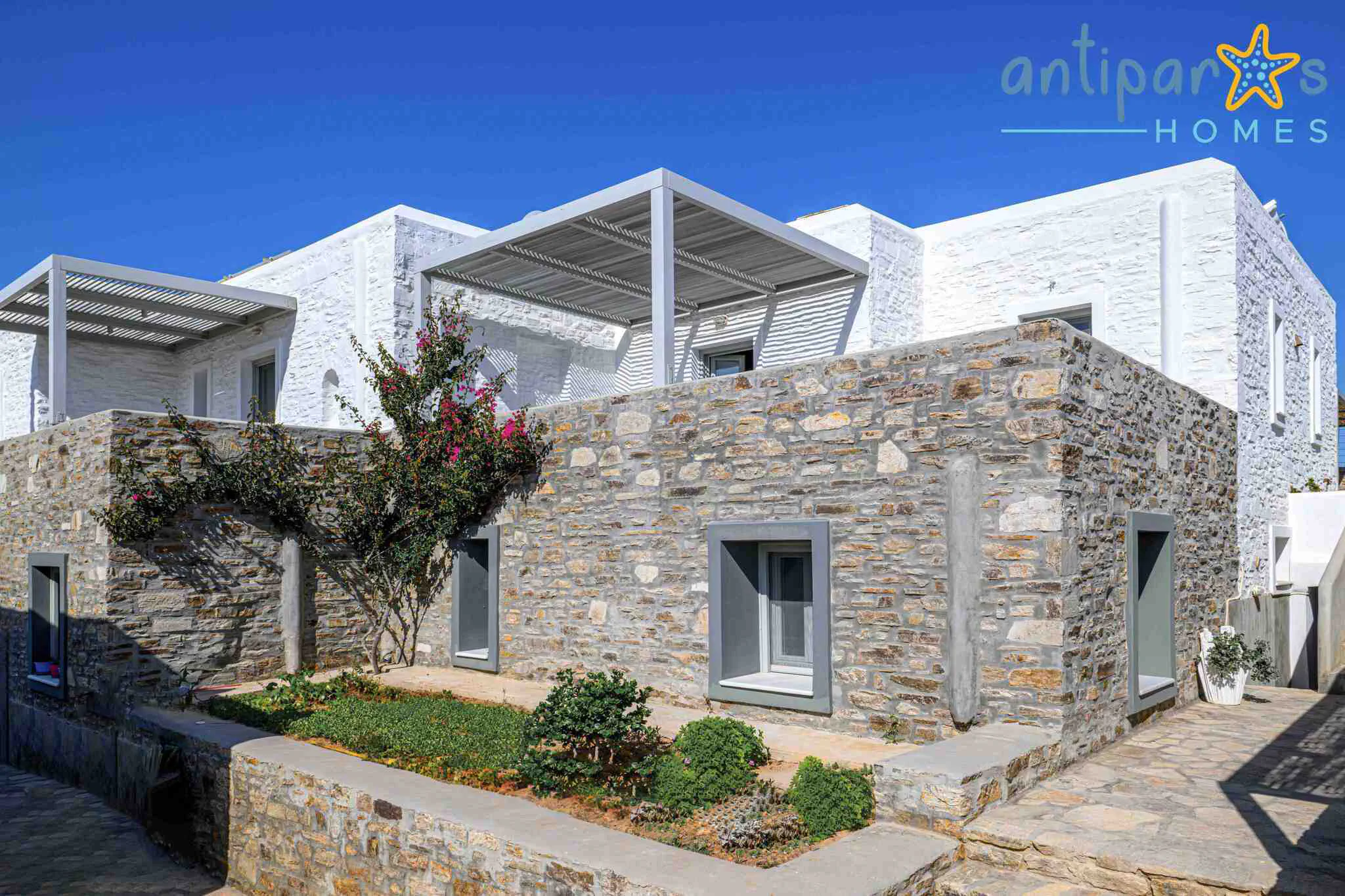 House view - Unit B exterior