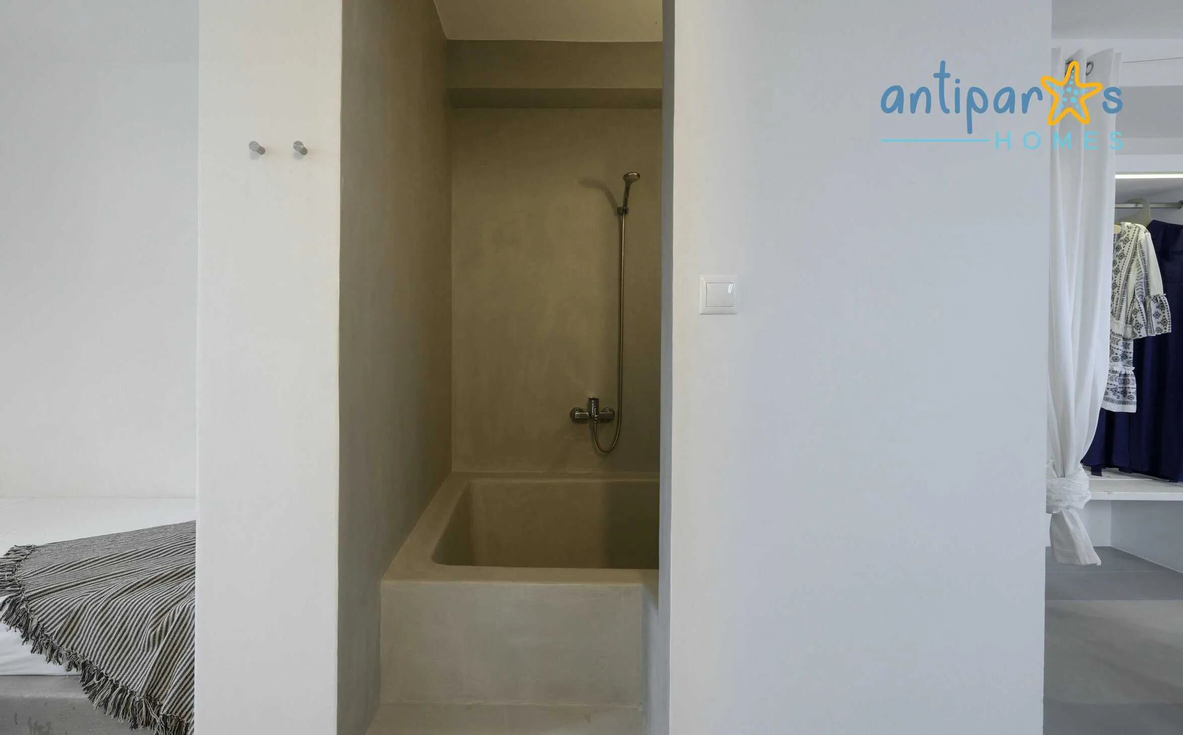 House view - Unit E exterior