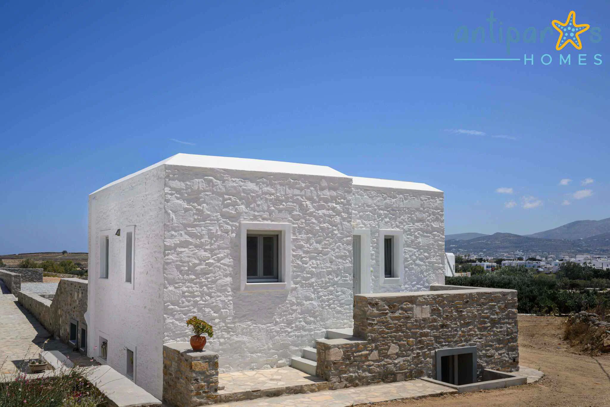 House view - Unit E exterior